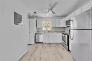 123 Amherst Ln, Lake Worth, FL 33467 - Photo 8