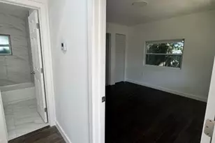 261 NW 81st St., Miami, FL 33150 - Photo 8