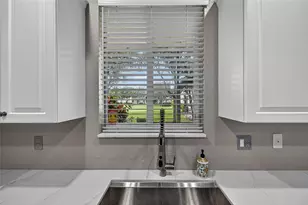 3077 N Evergreen Cir, Boynton Beach, FL 33426 - Photo 36