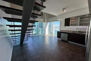 41 SE 5th St, Miami, FL 33131 - Photo 4