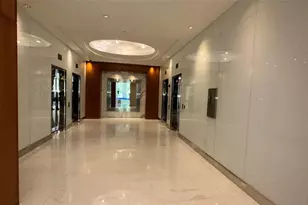 41 SE 5th St, Miami, FL 33131 - Photo 44