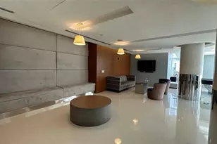 41 SE 5th St, Miami, FL 33131 - Photo 22