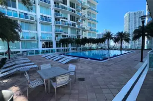 41 SE 5th St, Miami, FL 33131 - Photo 38