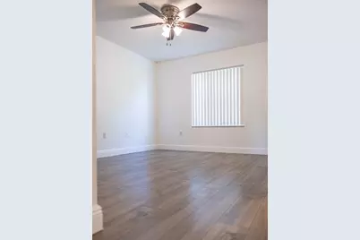 8308  Prestige Commons Dr, Tamarac, FL 33321 - Photo 16