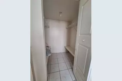 2821  Somerset Dr, Unit #316, Lauderdale Lakes, FL 33311 - Photo 16