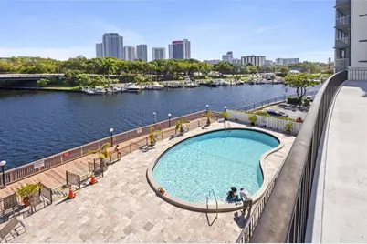 200  Diplomat Pkwy, Unit #520, Hallandale Beach, FL 33009 - Photo 16