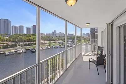 200  Diplomat Pkwy, Unit #520, Hallandale Beach, FL 33009 - Photo 14