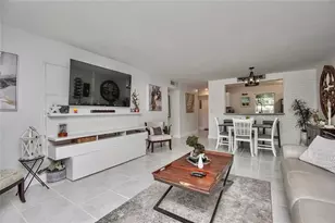 1024 SE 4th Ave, Dania Beach, FL 33004 - Photo 14