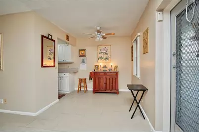 235  Kent N, Unit #235, West Palm Beach, FL 33417 - Photo 4