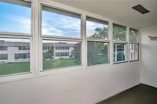 235 Kent N, West Palm Beach, FL 33417 - Photo 20