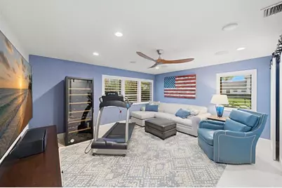 2341 NE 48 Ct, Lighthouse Point, FL 33064 - Photo 18