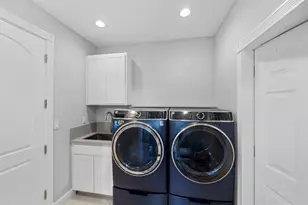 2341 NE 48th Ct, Lighthouse Point, FL 33064 - Photo 24