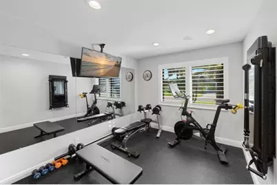 2341 NE 48 Ct, Lighthouse Point, FL 33064 - Photo 22