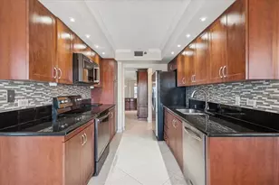 1201 S Ocean Dr, Hollywood, FL 33019 - Photo 6