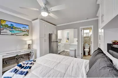 329  Connecticut St, Unit #107, Hollywood, FL 33019 - Photo 6