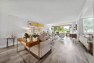 903 Cypress Grove Dr, Pompano Beach, FL 33069 - Photo 1