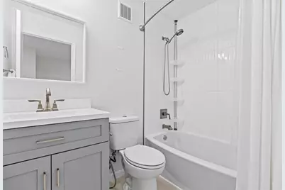 4722  Lago Vista Dr, Unit #4722, Coconut Creek, FL 33073 - Photo 12