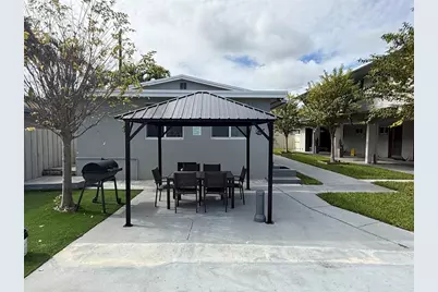 720 NE 7th St, Unit #7, Hallandale Beach, FL 33009 - Photo 8