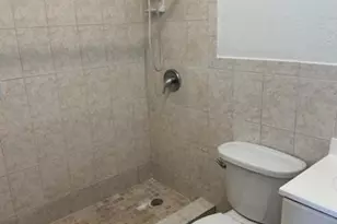 7831 N Colony Cir N, Tamarac, FL 33321 - Photo 8