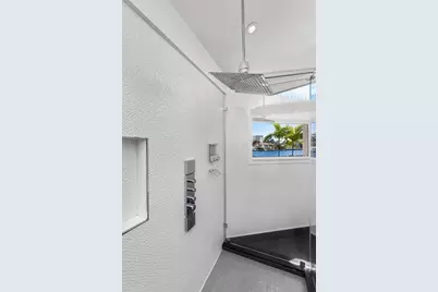 2880 NE 24th Pl, Fort Lauderdale, FL 33305 - Photo 32