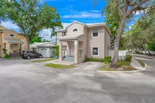 9918 NW 2nd Ct, Plantation, FL 33324 - Photo 2