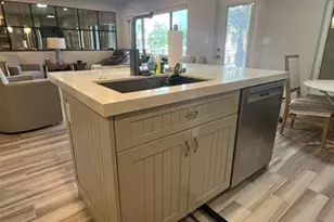 2811 NE 51st St, Fort Lauderdale, FL 33308 - Photo 10