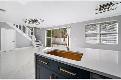 15580 SW 49th Ct, Miramar, FL 33027 - Photo 8