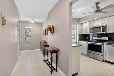 8310  Casa Del Lago, Unit #1A, Boca Raton, FL 33433 - Photo 4