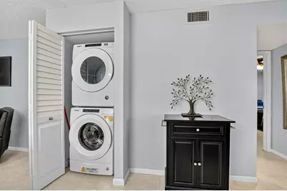 8310  Casa Del Lago, Unit #1A, Boca Raton, FL 33433 - Photo 26