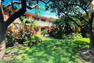 811 NE 14th Pl, Fort Lauderdale, FL 33304 - Photo 4