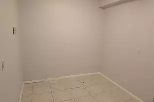 1506 Whitehall Dr, Davie, FL 33324 - Photo 8