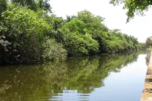 102 Royal Pk Dr, Oakland Park, FL 33309 - Photo 16