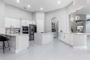 900 NW 123rd Dr, Coral Springs, FL 33071 - Photo 10