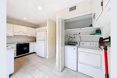 79 NE 20th Ct, Wilton Manors, FL 33305 - Photo 10