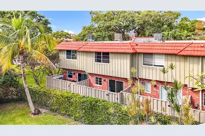 79 NE 20th Ct, Wilton Manors, FL 33305 - Photo 2