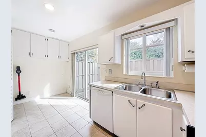 79 NE 20th Ct, Wilton Manors, FL 33305 - Photo 8