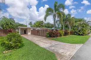 1717 SW 12th Ct, Fort Lauderdale, FL 33312 - Photo 2