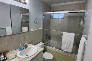 1821 NE 62nd St, Fort Lauderdale, FL 33308 - Photo 10