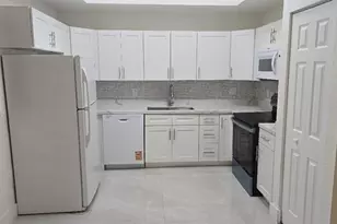 2801 Riverside Dr, Coral Springs, FL 33065 - Photo 4