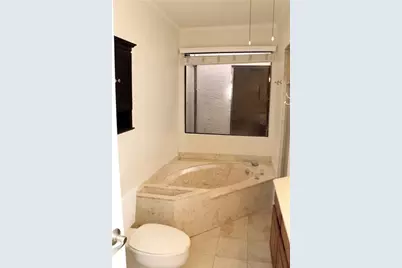 6722  Canary Palm Cir, Boca Raton, FL 33433 - Photo 10