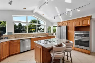731 SE 4th Ave, Pompano Beach, FL 33060 - Photo 16