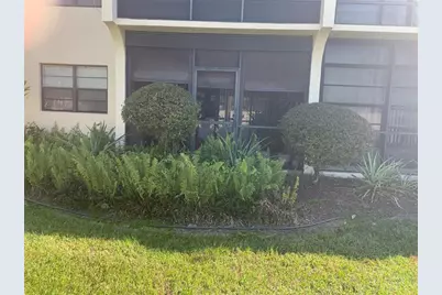 2050  Oleander Blvd, Unit #4 104, Fort Pierce, FL 34950 - Photo 4