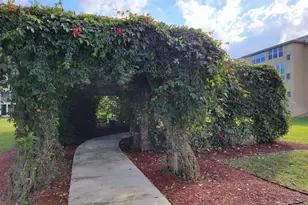 2615 NE 3rd Ct, Boynton Beach, FL 33435 - Photo 38