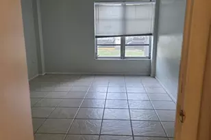 4158 Inverrary Dr, Lauderhill, FL 33319 - Photo 8