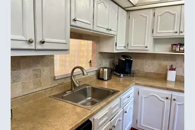 5071 W Oakland Park Blvd, Unit #211, Lauderdale Lakes, FL 33313 - Photo 6