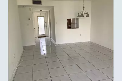 8220  Sunrise Lakes Blvd, Unit #110, Sunrise, FL 33322 - Photo 18