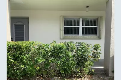 8220  Sunrise Lakes Blvd, Unit #110, Sunrise, FL 33322 - Photo 2