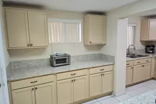 2420 N 59th Terrace, Hollywood, FL 33021 - Photo 8