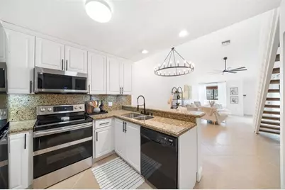 7127  Sportsmans Dr, North Lauderdale, FL 33068 - Photo 2