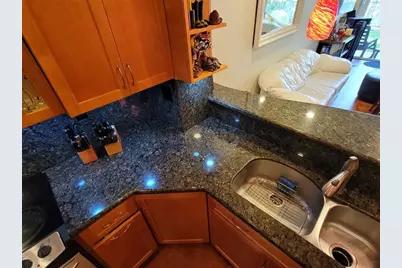 8853 N Isles Cir, Unit #8853, Tamarac, FL 33321 - Photo 12